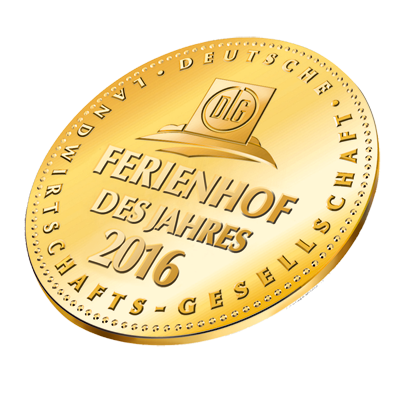 Medaille_Ferienhof_2016_perspektivisch.png